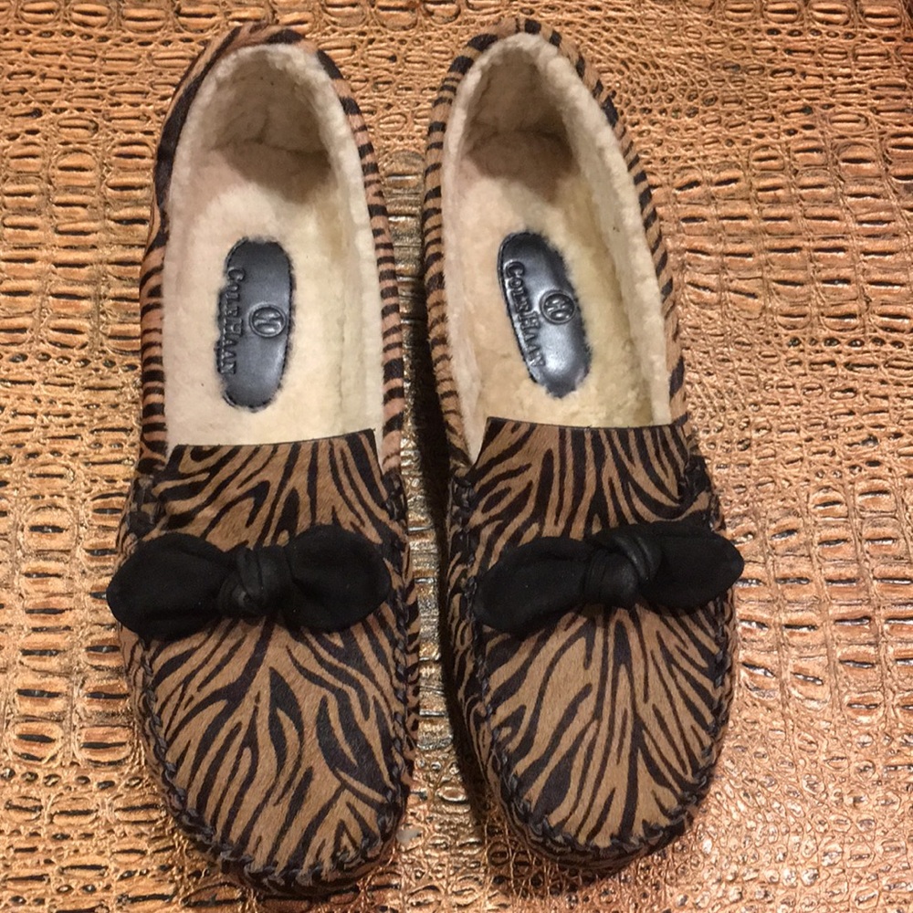 Cole haan slippers size 9b